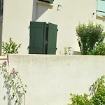 Pavillon Des Loritz *