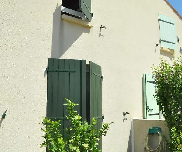 Pavillon Des Loritz * Grand-Village-Plage